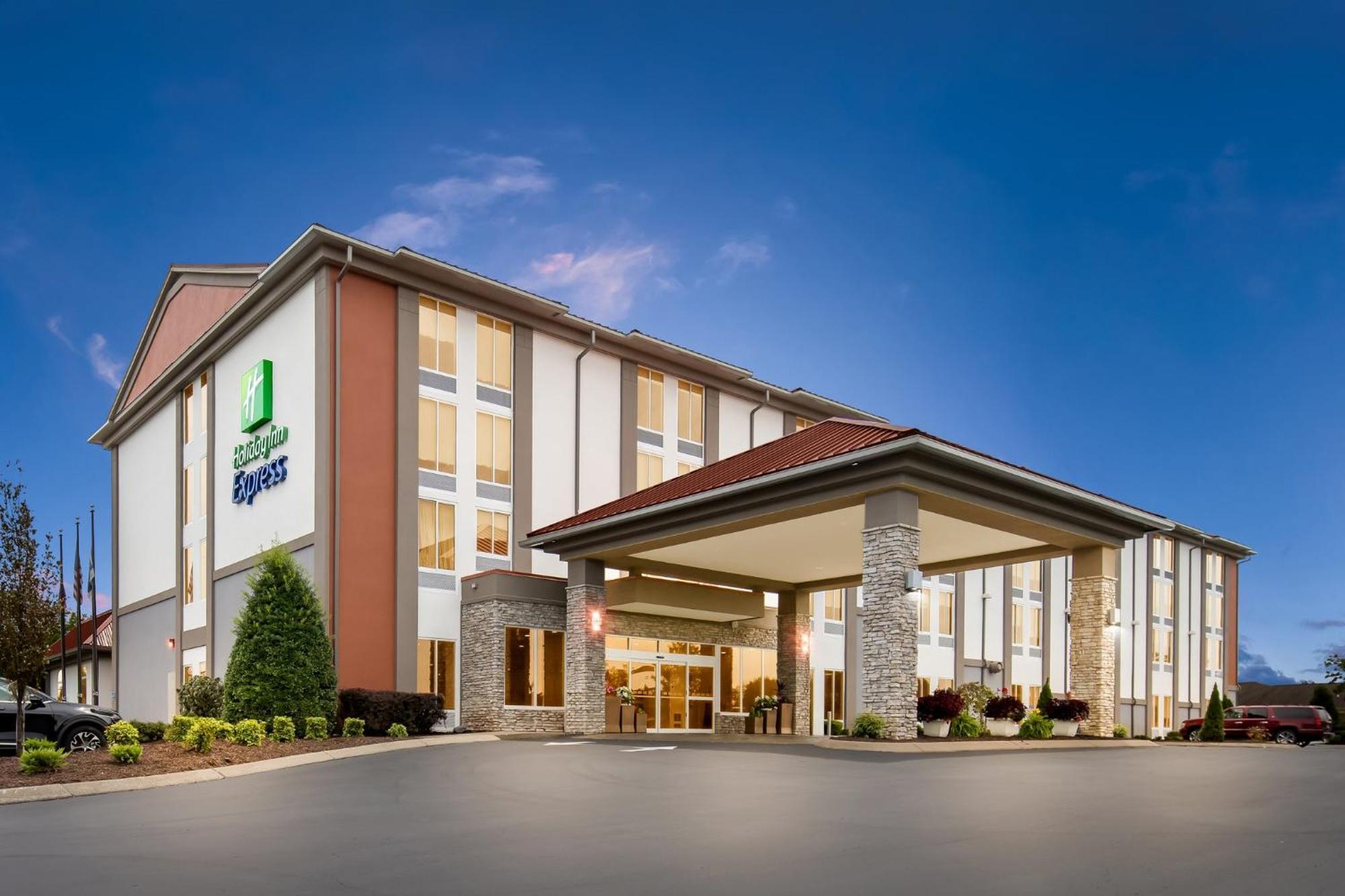 Holiday Inn Express Nashville-Hendersonville By Ihg Exterior photo